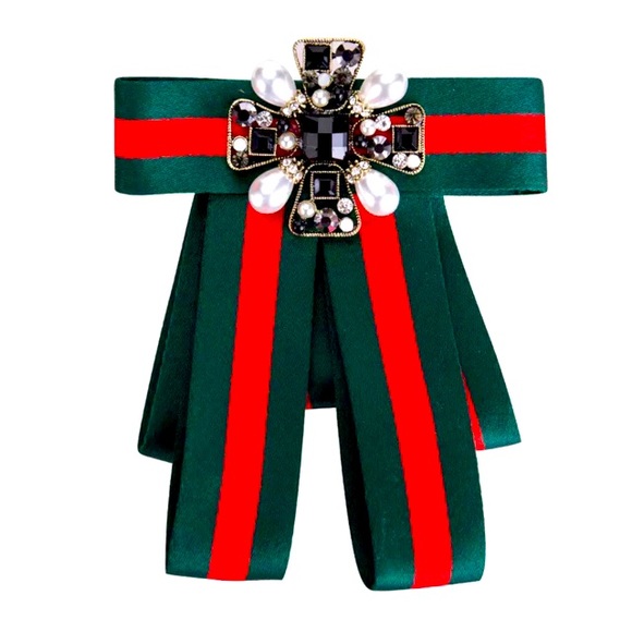 💚Green and Red Brooch♥️ - Picture 1 of 1